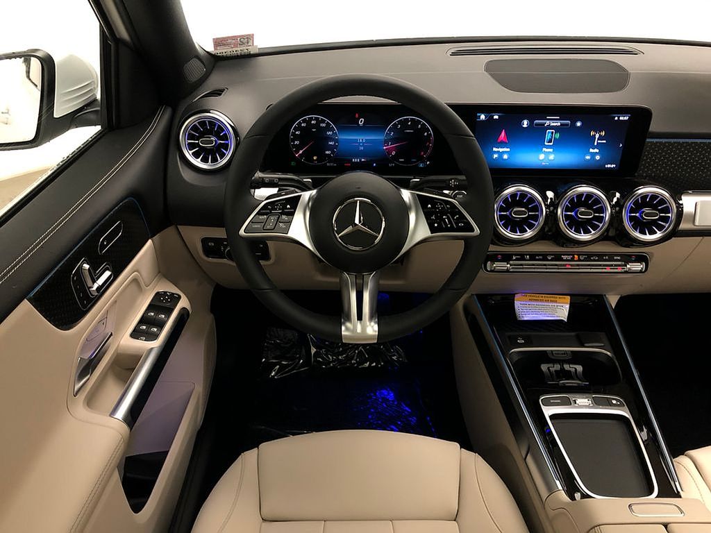 2024 Mercedes-Benz GLB 250 26