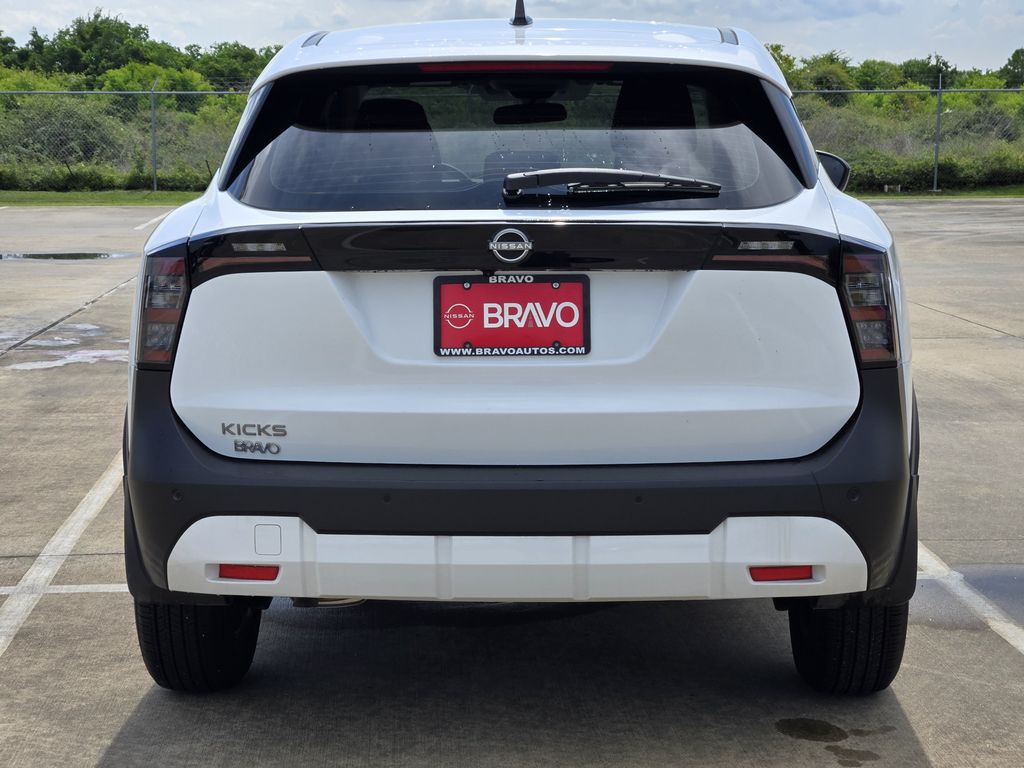 2026 Nissan Kicks S - 4