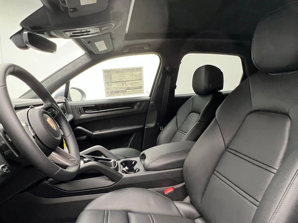 Thumbnail: 2026 Porsche Cayenne - 5