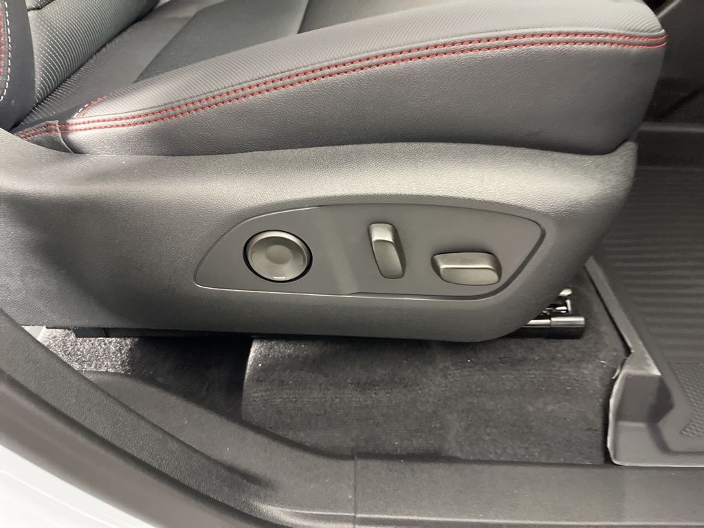 Thumbnail: 2026 Chevrolet Traverse - 9