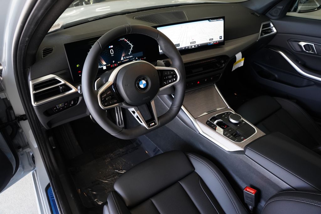 Thumbnail: 2026 BMW 3 Series - 12