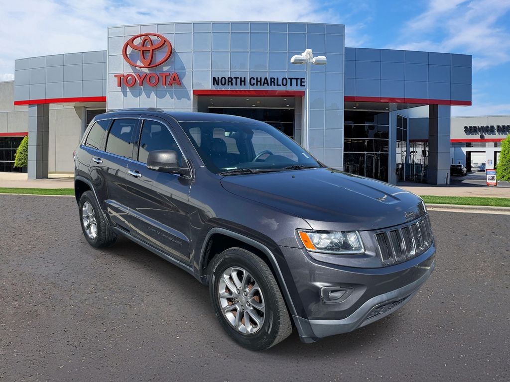 Gray (Granite Crystal Metallic Clearcoat) 2016 Jeep Grand Cherokee Limited SUV / Crossover 4X2 8-Speed Automatic