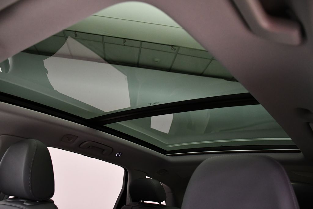 Thumbnail: 2025 Audi Q7 - 17