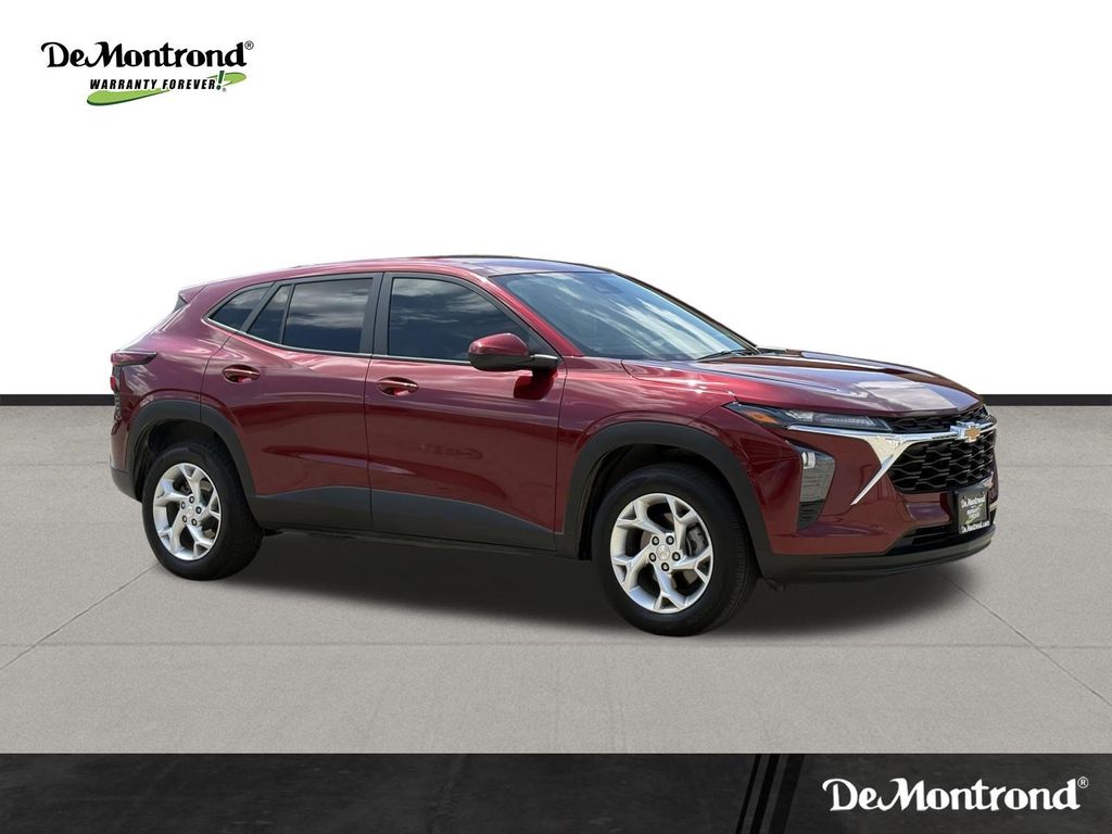 2024 Chevrolet Trax LS - 2