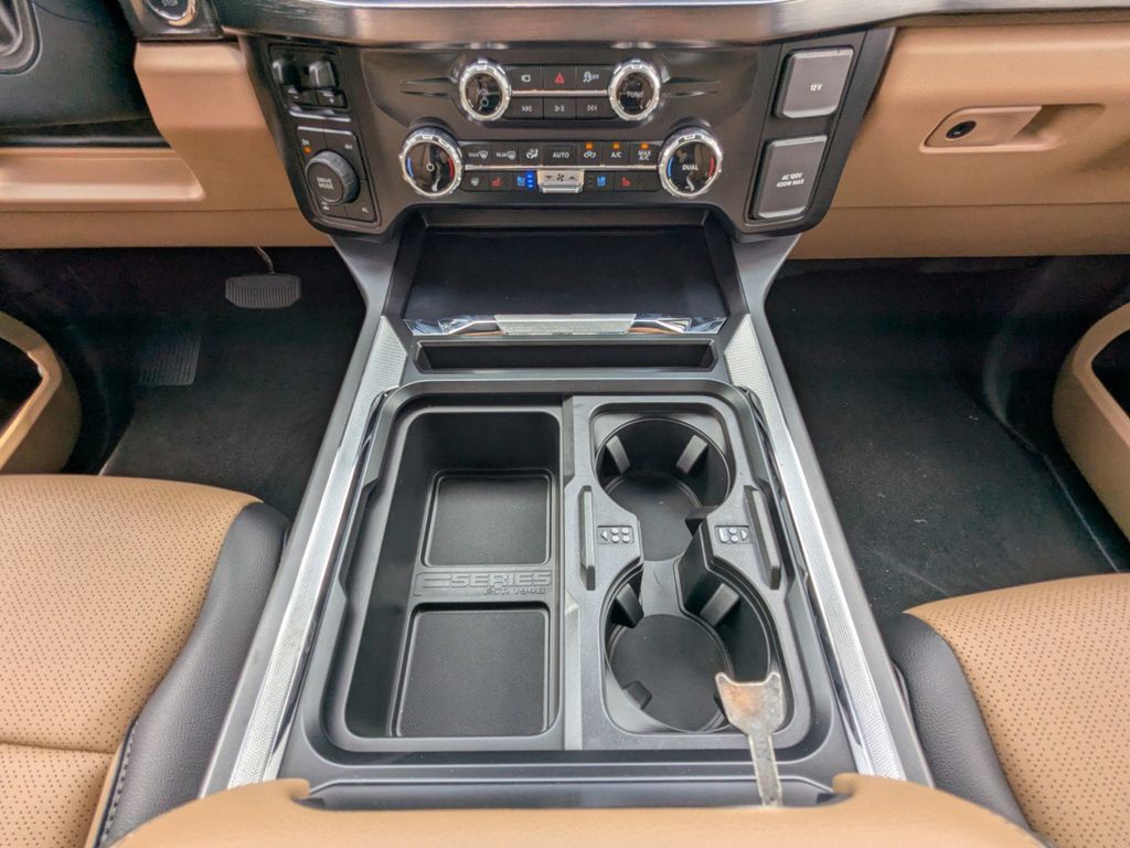2025 Ford F-350 Super Duty Lariat