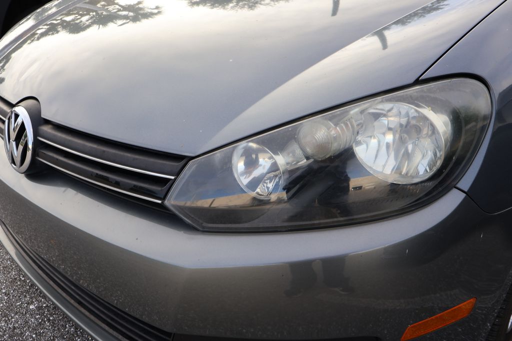 Thumbnail: 2012 Volkswagen Jetta - 3