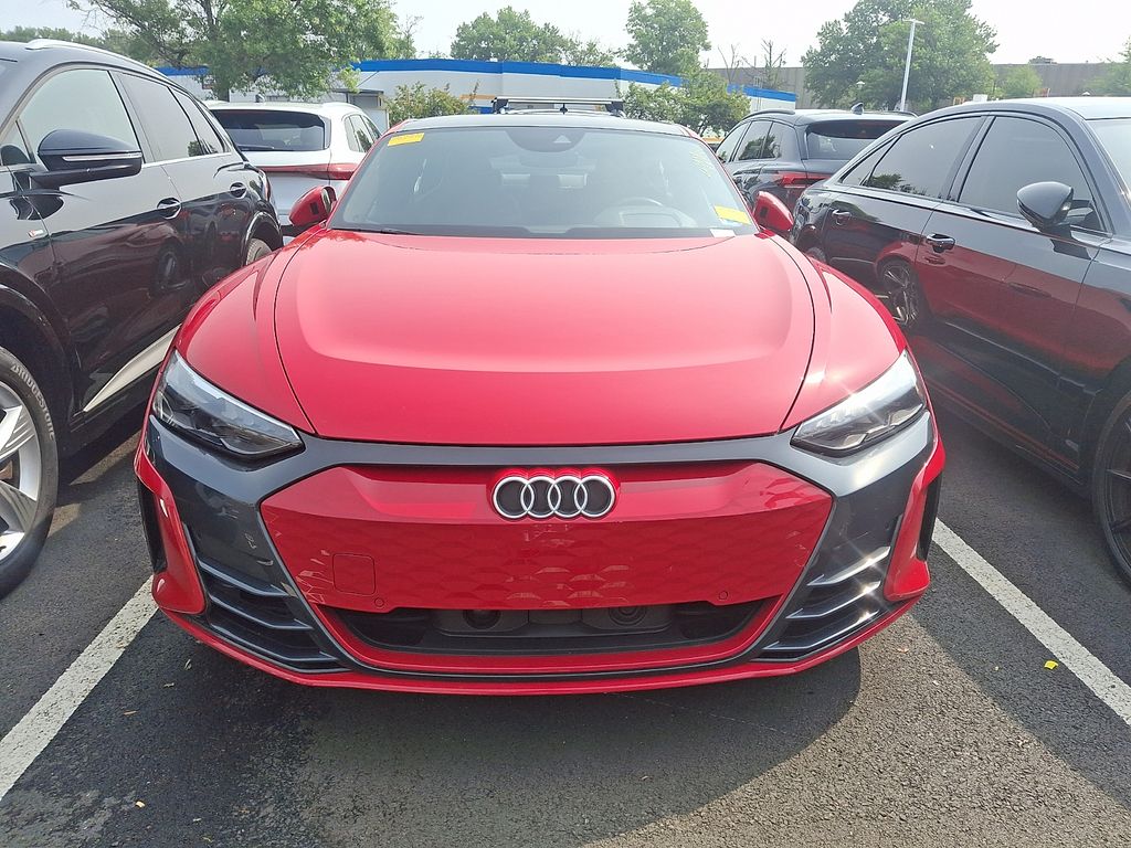 Thumbnail: 2024 Audi e-tron GT - 2