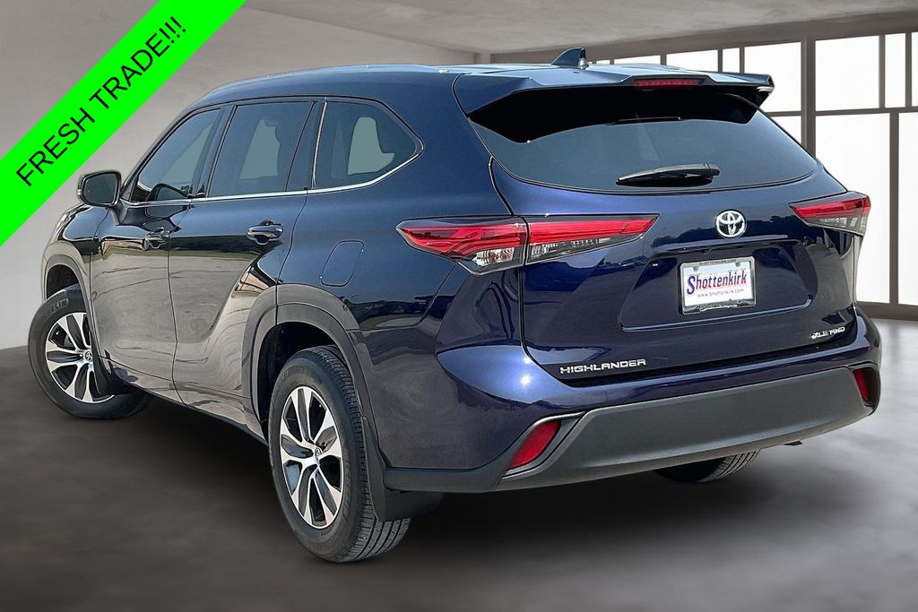 Used 2021 Toyota Highlander SUV