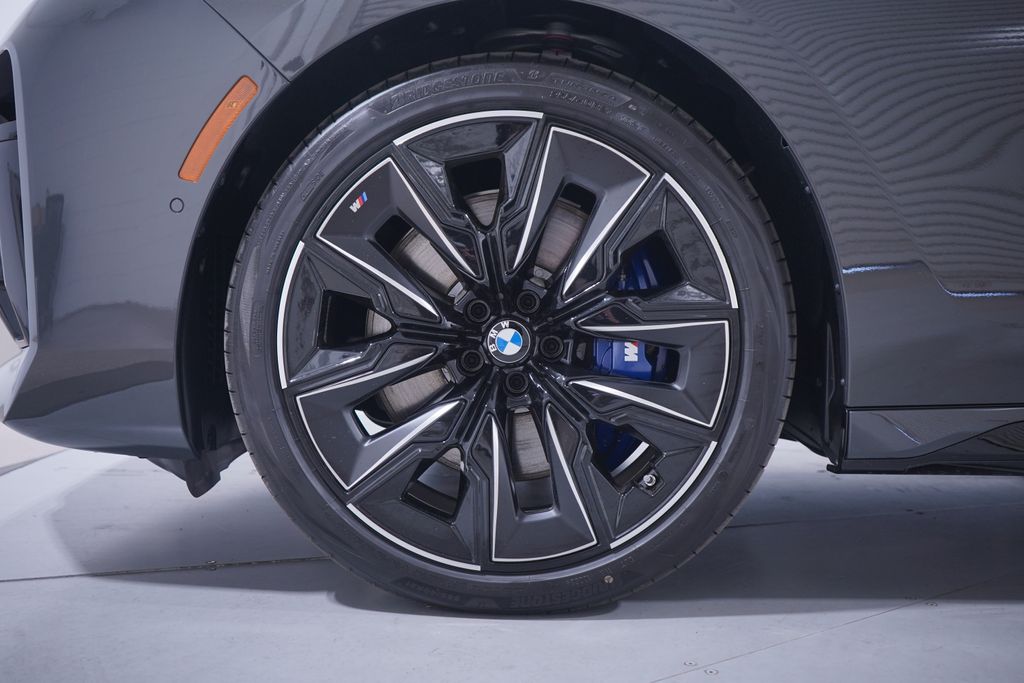 2025 BMW 7 Series 740i 2