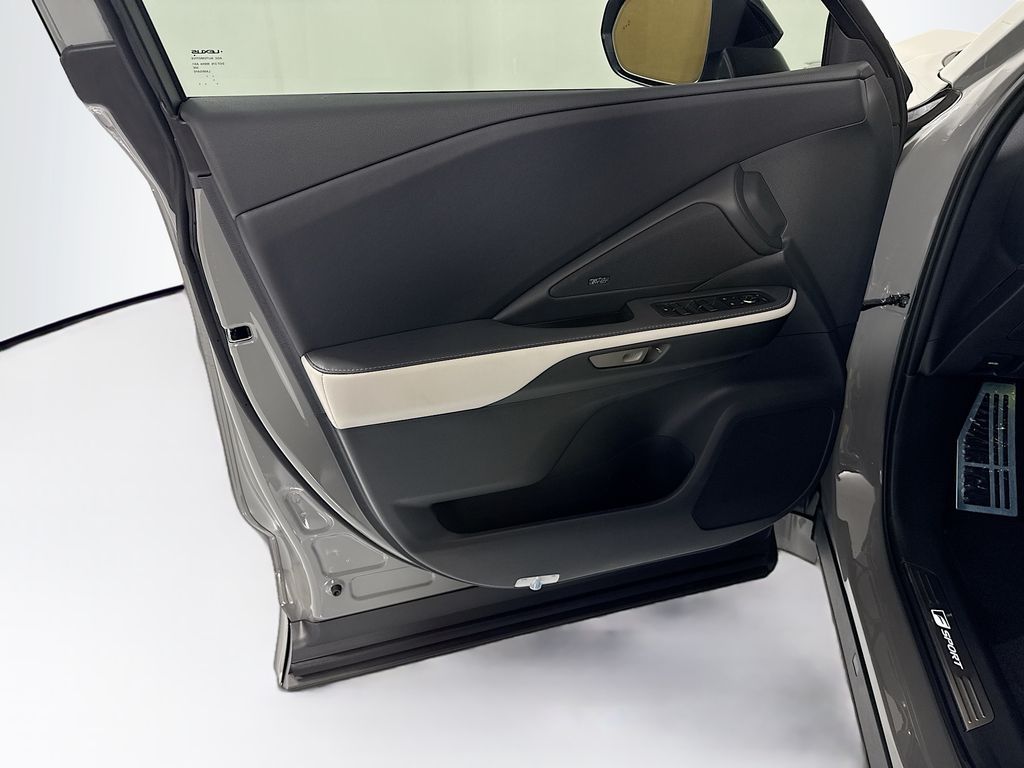 Thumbnail: 2026 Lexus TX - 25