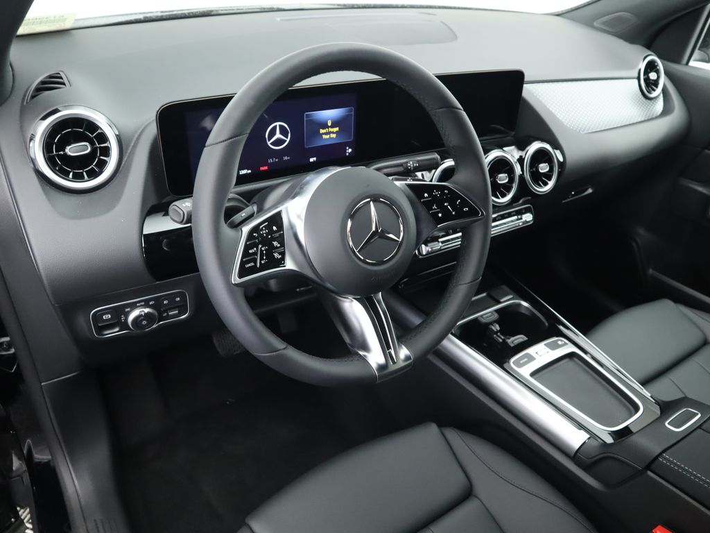 Thumbnail: 2025 Mercedes-Benz GLA - 9