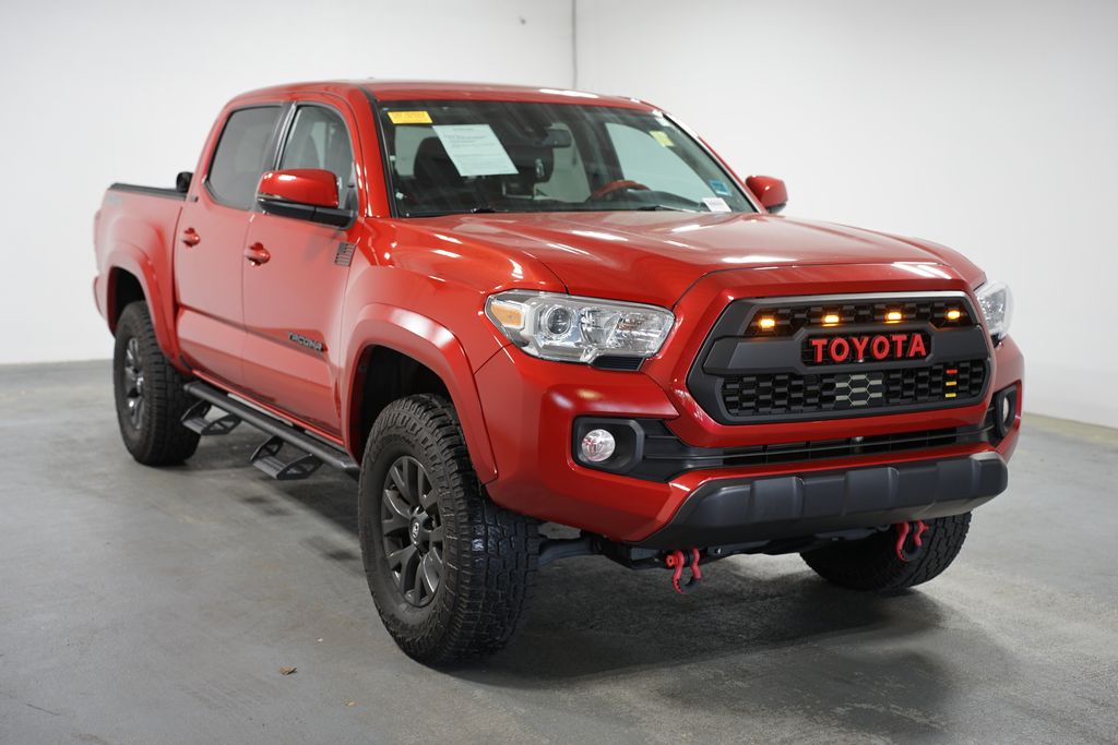 2023 Toyota Tacoma SR5 3