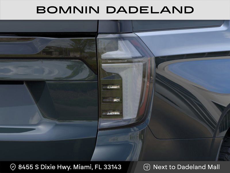 2025 Chevrolet Suburban Z71 photo
