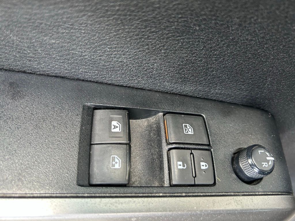 2022 Toyota Tacoma SR5 21