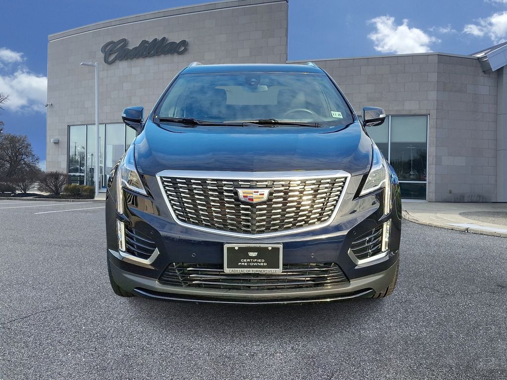 Thumbnail: 2022 Cadillac XT5 - 2