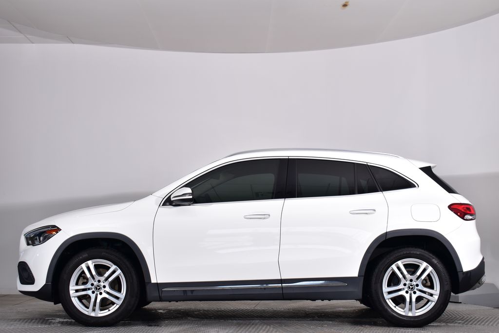 Thumbnail: 2022 Mercedes-Benz GLA - 2
