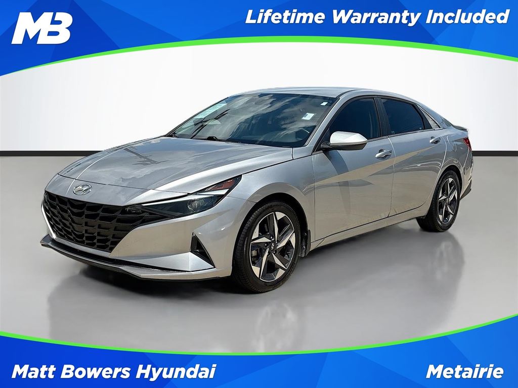 Shimmering Silver Pearl 2023 Hyundai Elantra Sedan Front-Wheel Drive Continuously Variable Transmission