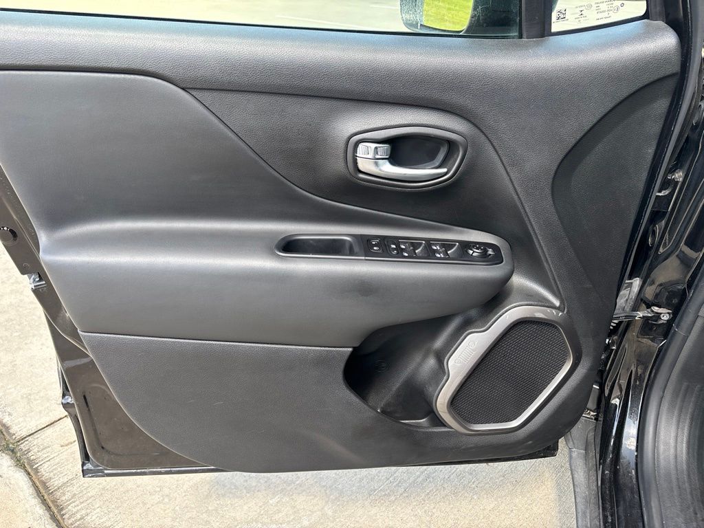 Used 2022 Jeep Renegade SUV