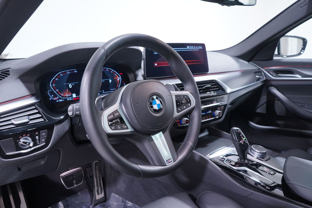 2022 BMW 5 Series 540i 6