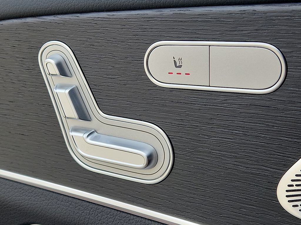 Thumbnail: 2026 Mercedes-Benz GLS - 9