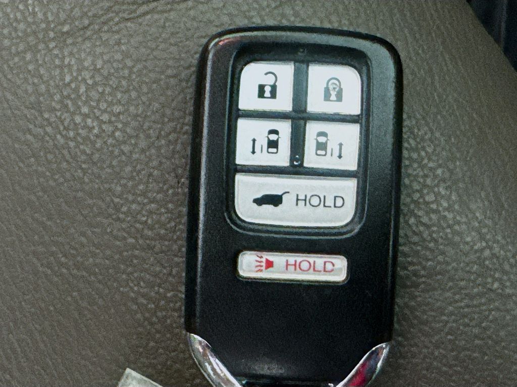 Used Car 2016 Honda Odyssey  Ex-l For Sale Under $20,000 In Austin, Texas