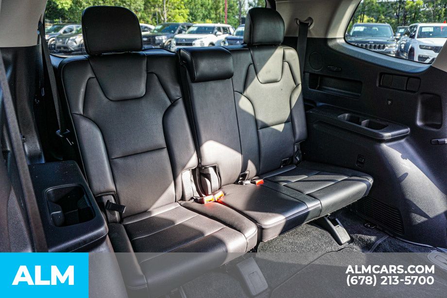Used 2024 Silver Kia LX image 22