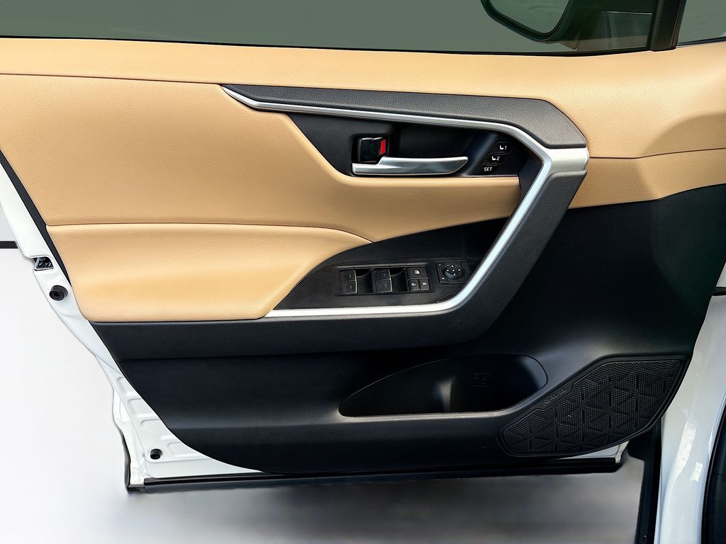 Certified Used 2025 Beige Toyota XLE Premium image 24