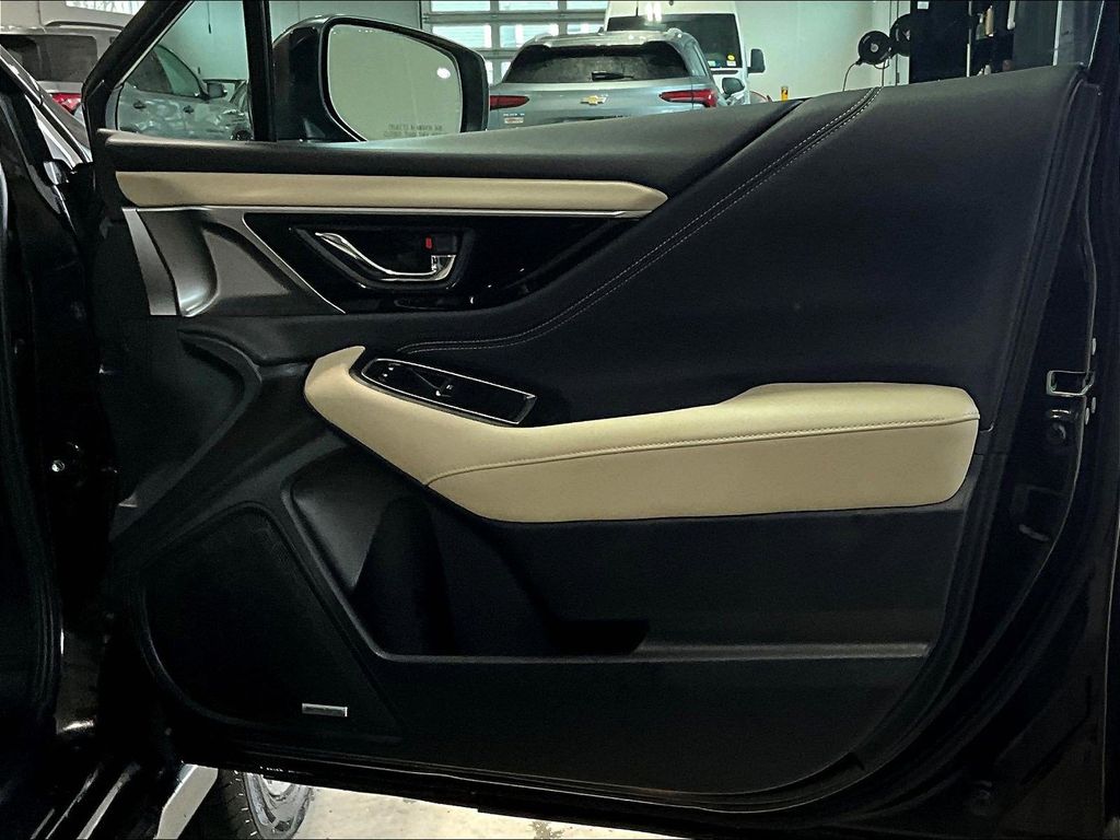 2023 Subaru Outback — photo 12