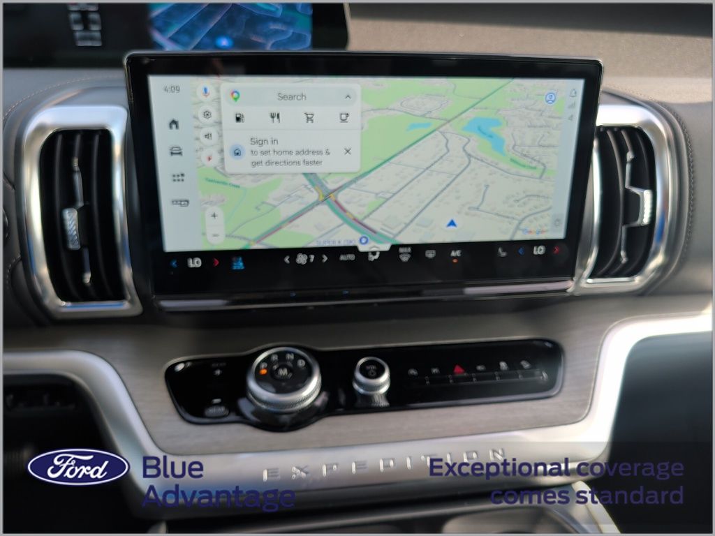 2025 Oxford White Ford Expedition Platinum 4X4 SUV