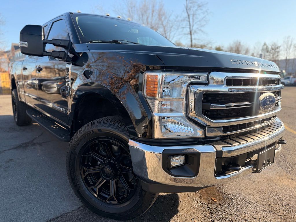 Black Metallic 2020 Ford F-350 Super Duty Lariat Crew Cab 4WD Pickup Truck Four-Wheel Drive Automatic