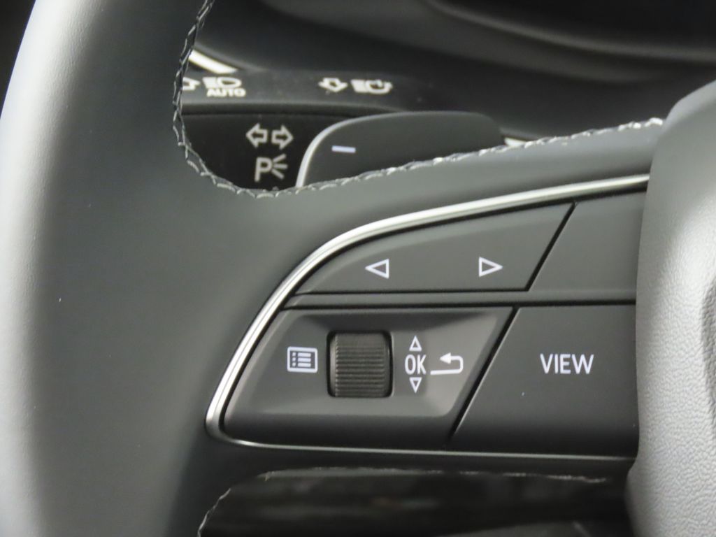 Thumbnail: 2026 Audi Q7 - 16