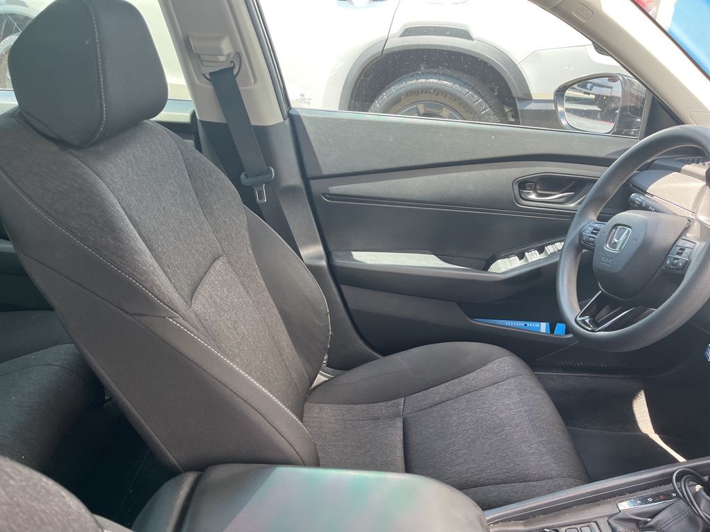 2023 Honda Accord LX 4