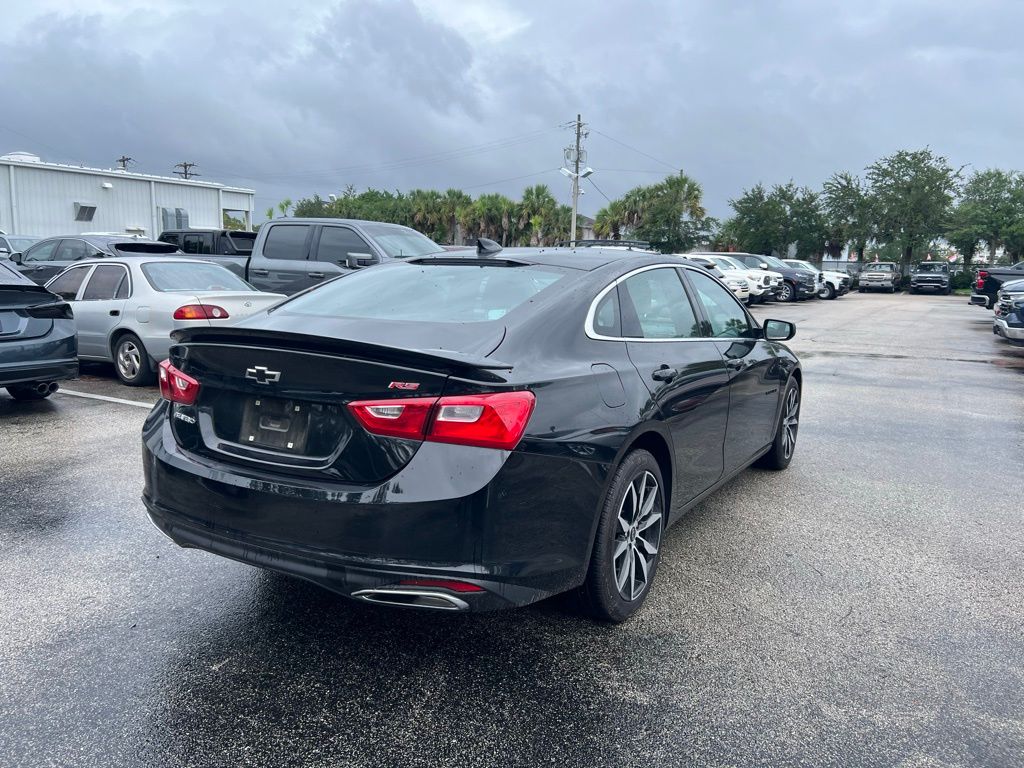 2022 Chevrolet Malibu RS 3