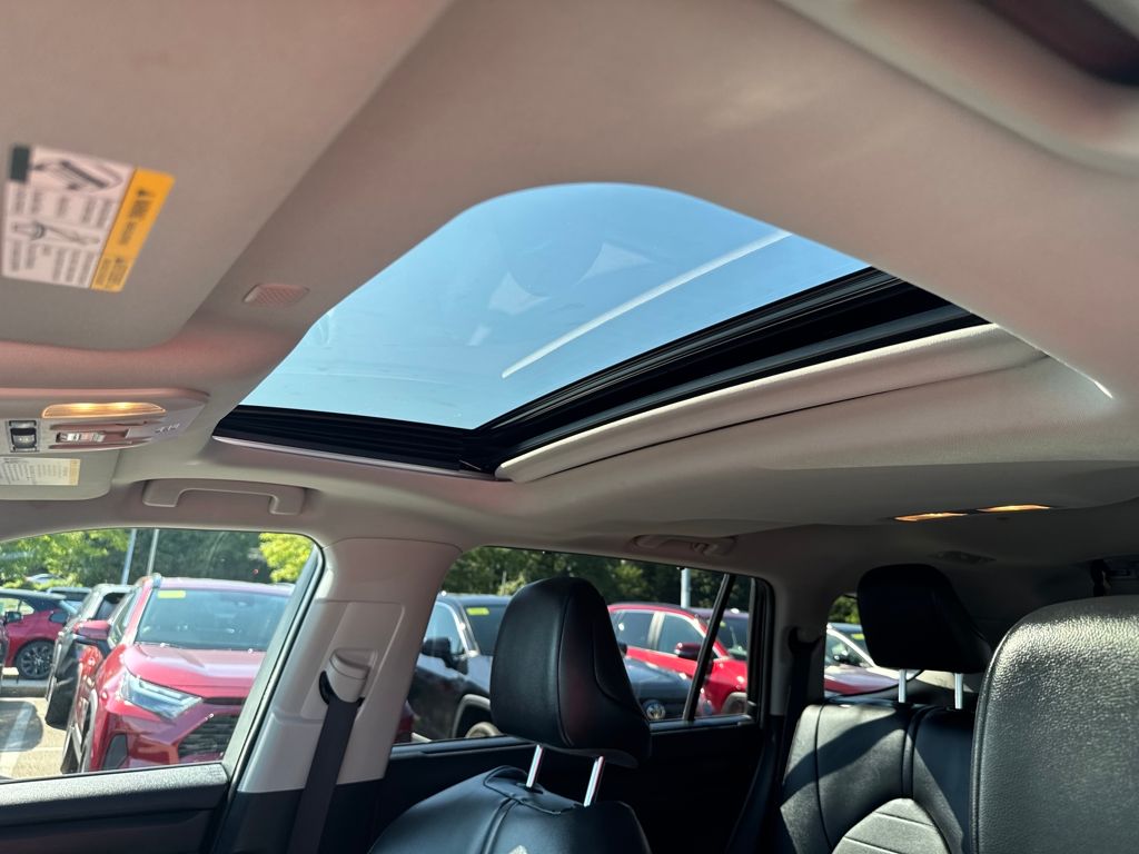 2020 Toyota Highlander XLE photo 18