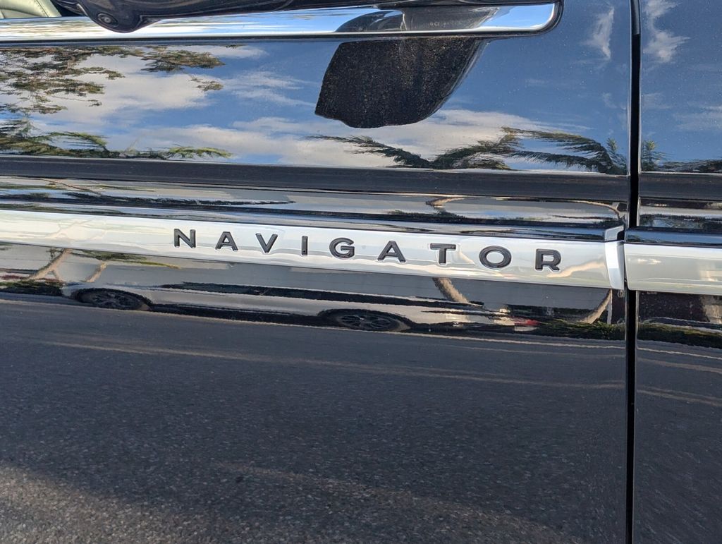 new 2026 Lincoln Navigator L car, priced at $107,890