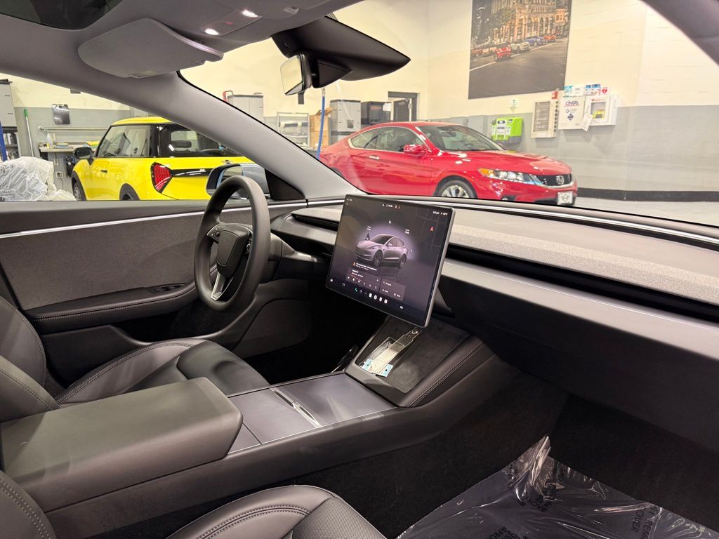 Thumbnail: 2025 Tesla Model 3 - 26