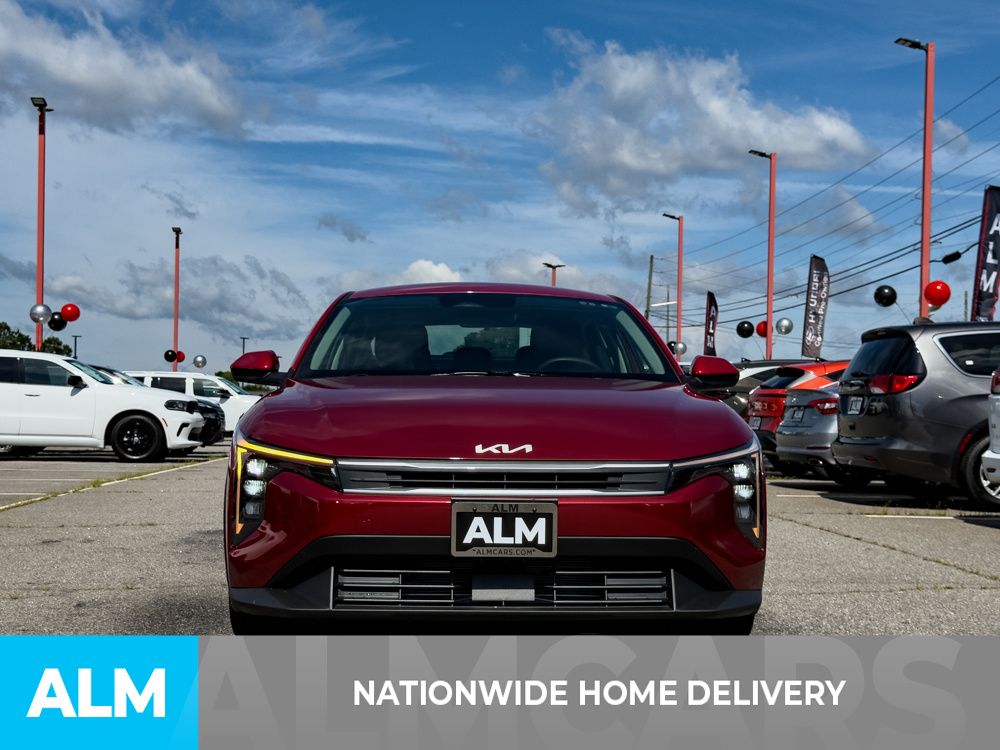 Used 2025 Red Kia LXS image 4
