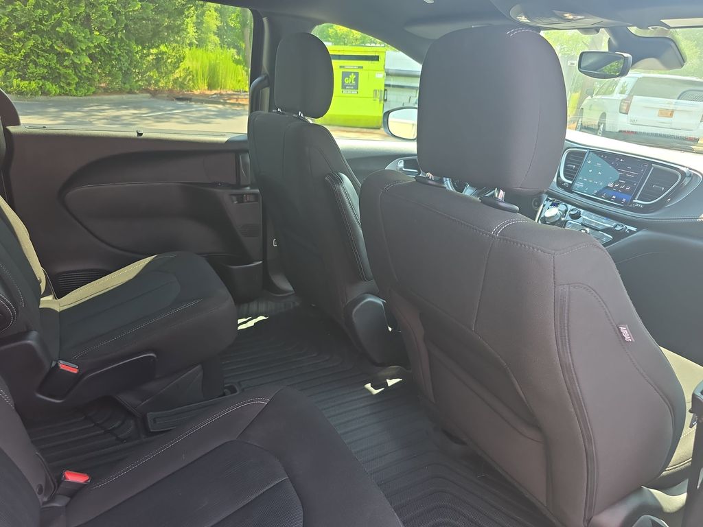 Used 2021 Chrysler Pacifica Van