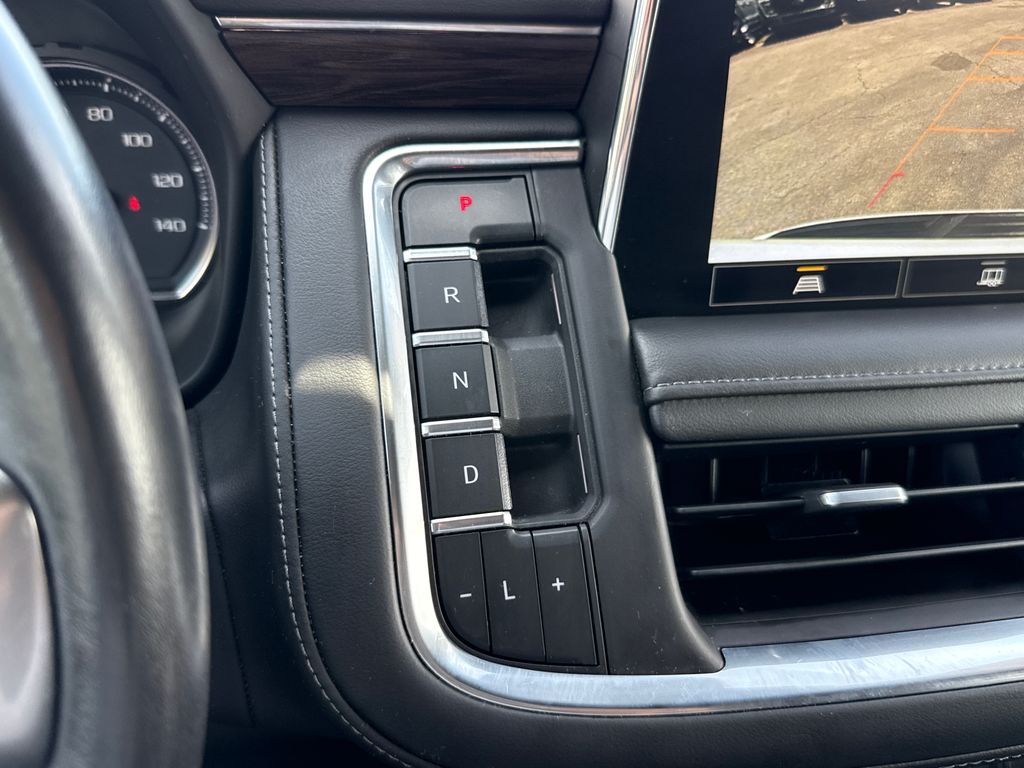Used 2021 White Chevrolet LT image 18