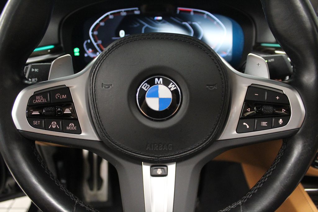 Thumbnail: 2023 BMW 5 Series - 20