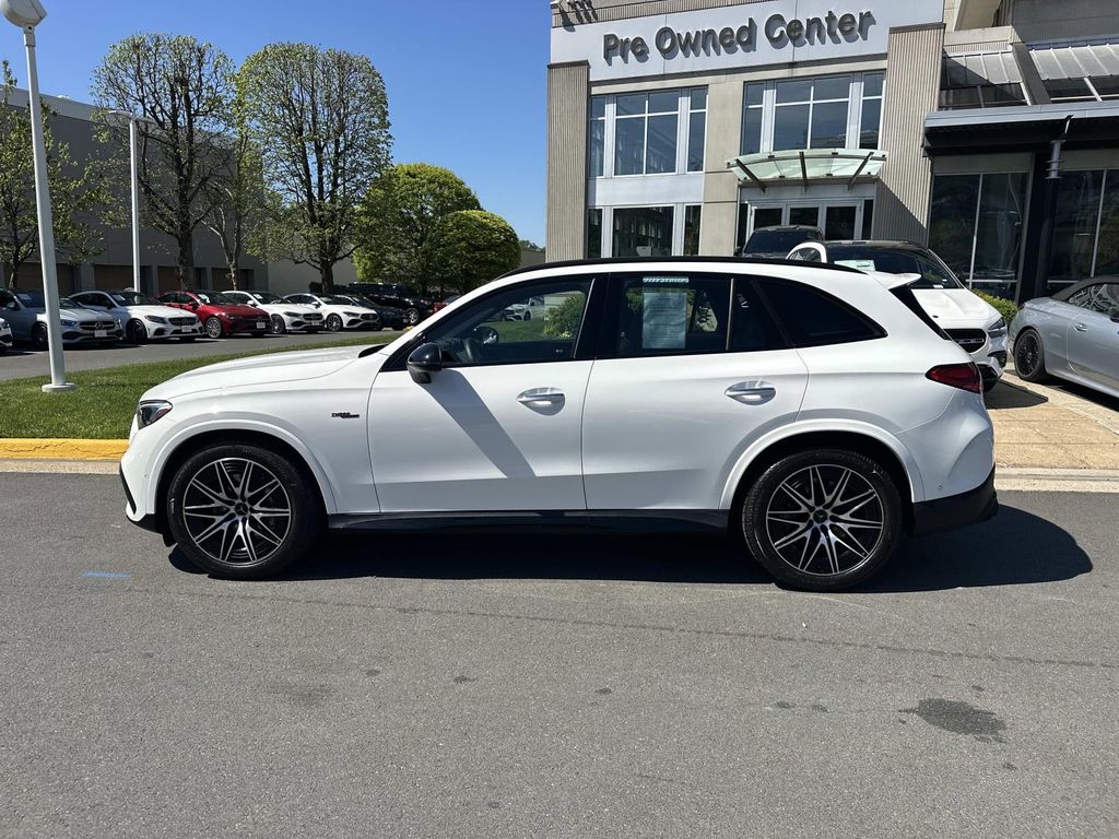 Thumbnail: 2025 Mercedes-Benz GLC - 18