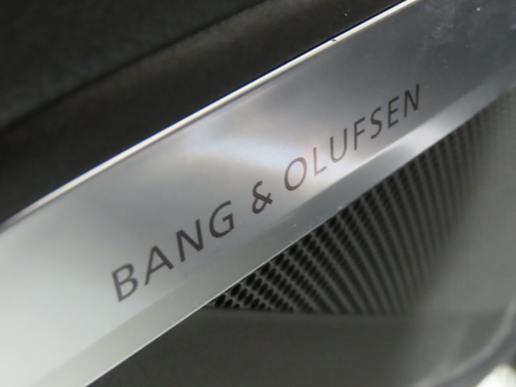 Thumbnail: 2024 Audi Q8 e-tron - 31