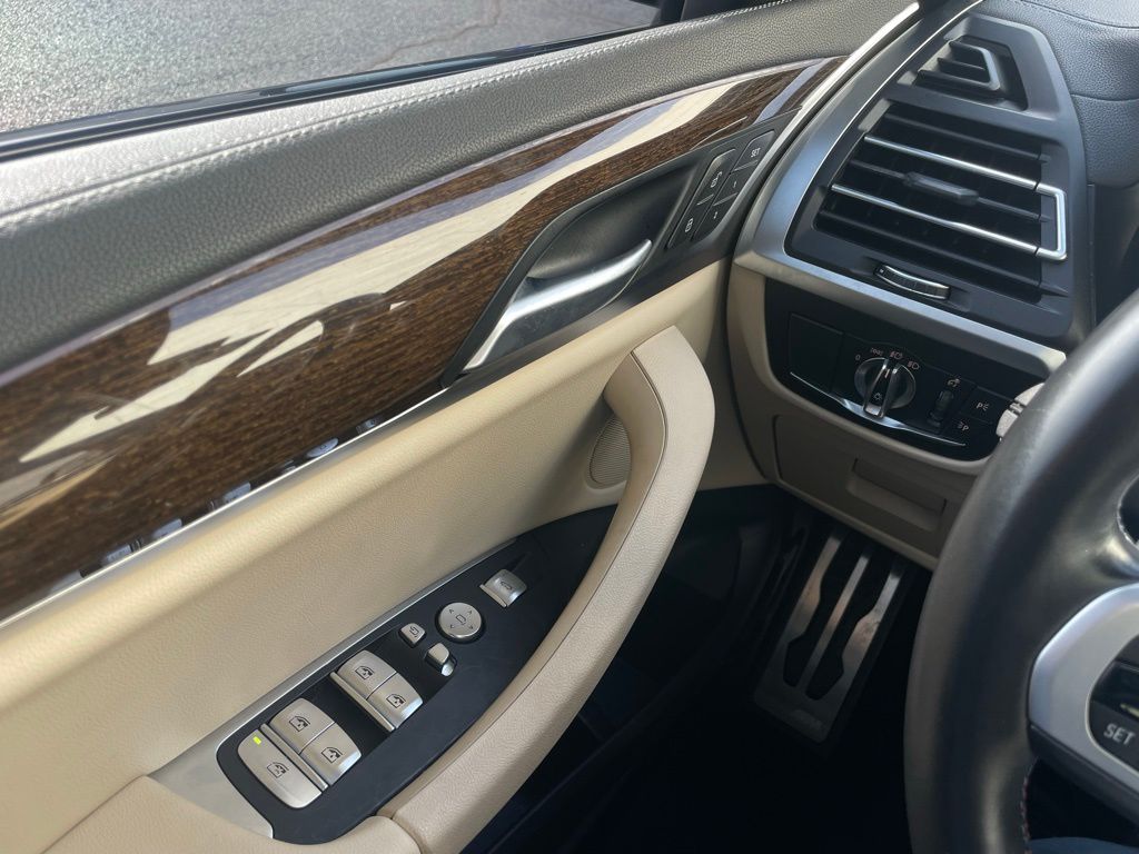 Thumbnail: 2022 BMW X3 - 24