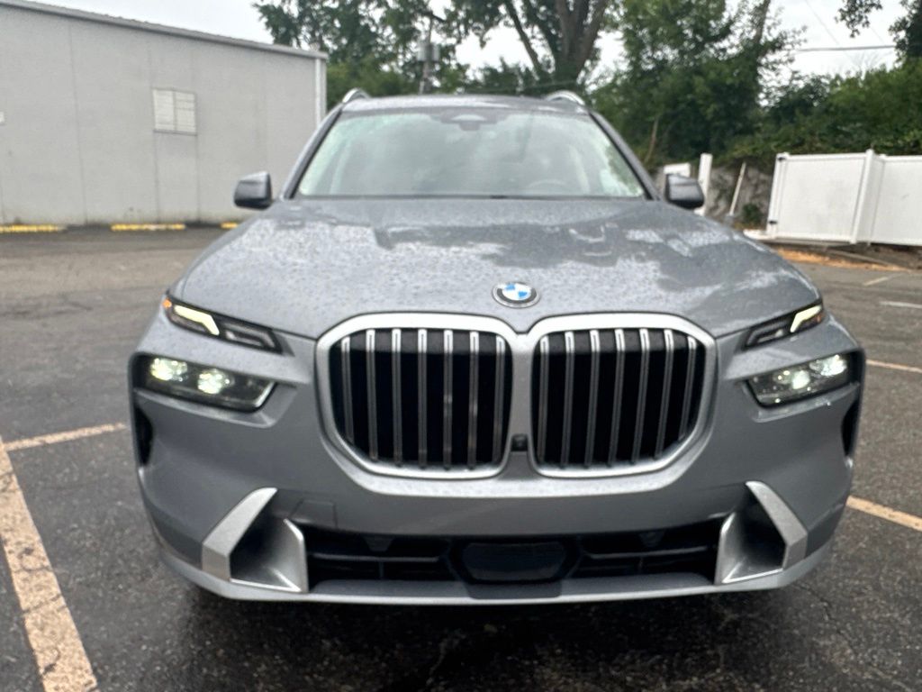 2025 Gray Metallic BMW X7 xDrive40i AWD SUV