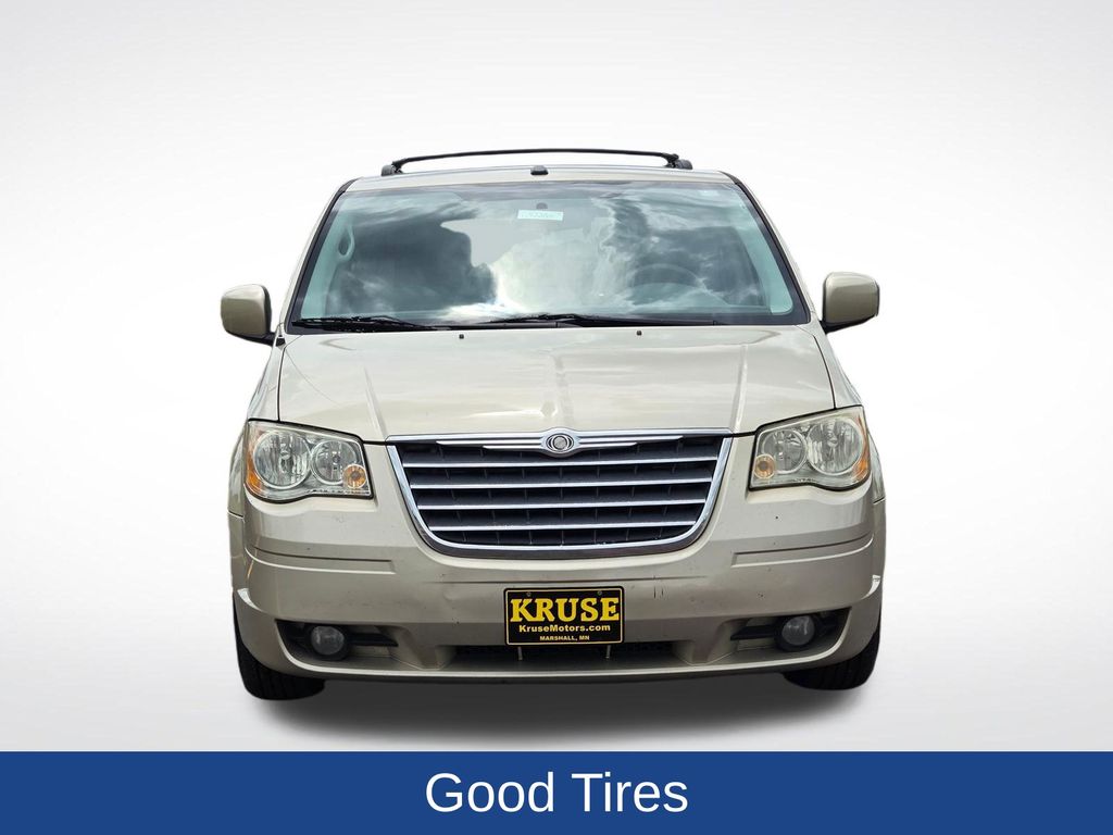 2010 Chrysler Town & Country Touring