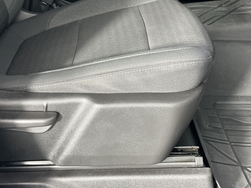ChevroletSilverado 1500 LTD23