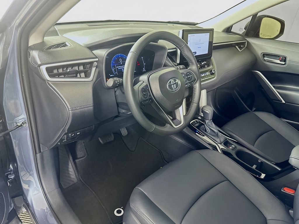 Thumbnail: 2025 Toyota Corolla Cross - 9