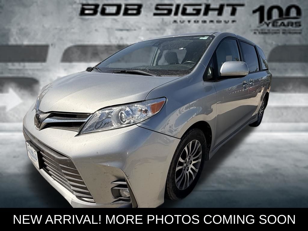 2020 Toyota Sienna XLE