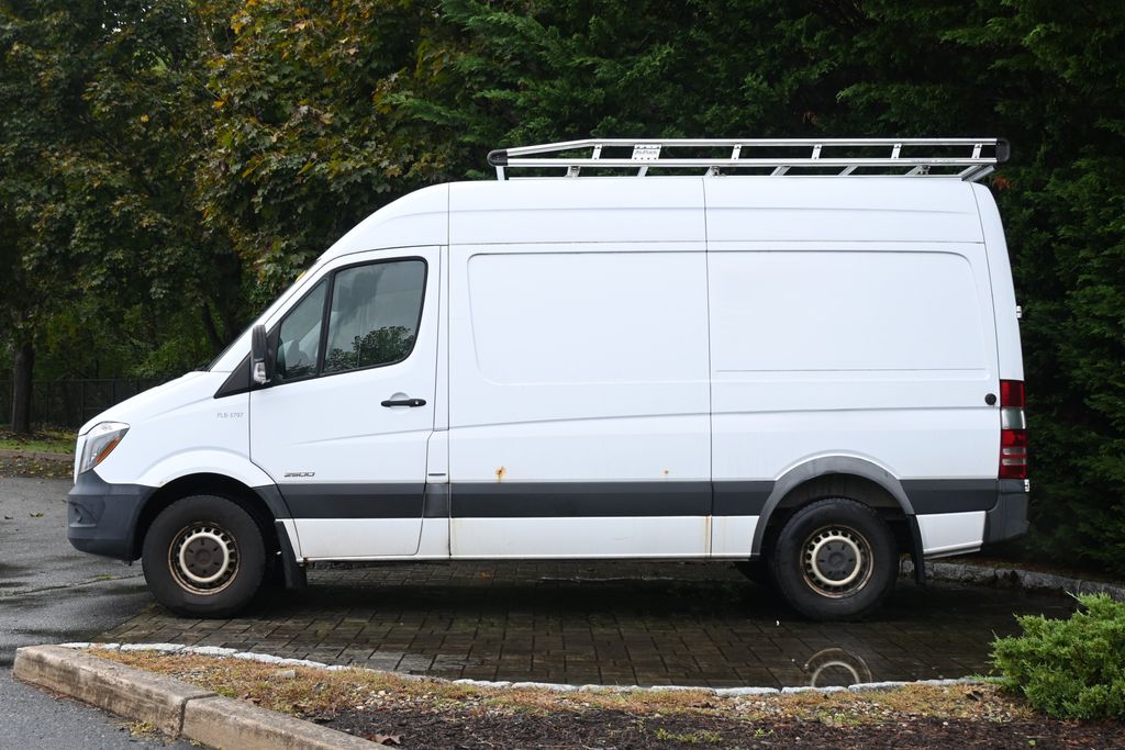 Thumbnail: 2016 Mercedes-Benz Sprinter - 2