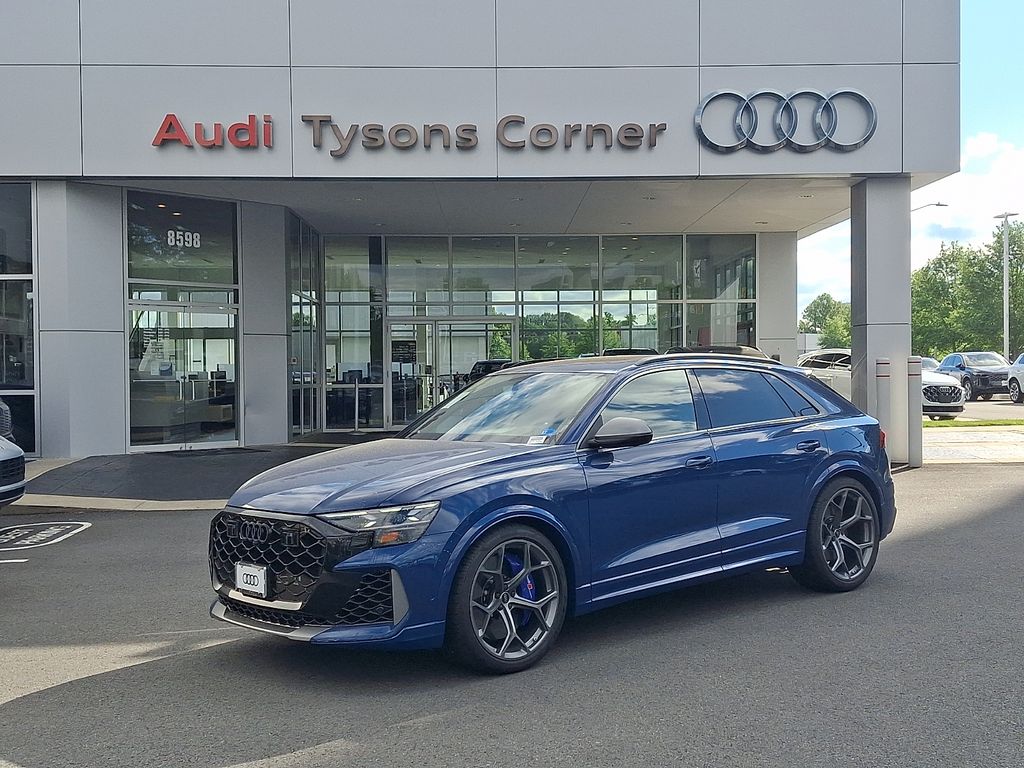 Thumbnail: 2026 Audi RS Q8 - 1